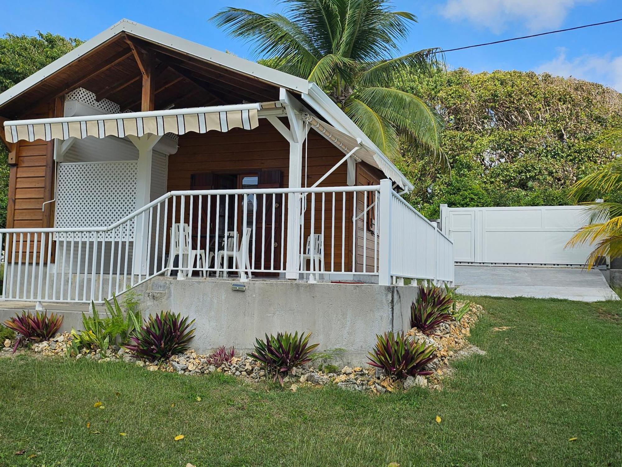 Bungalow Bo Sicrie Le Moule Exteriér fotografie
