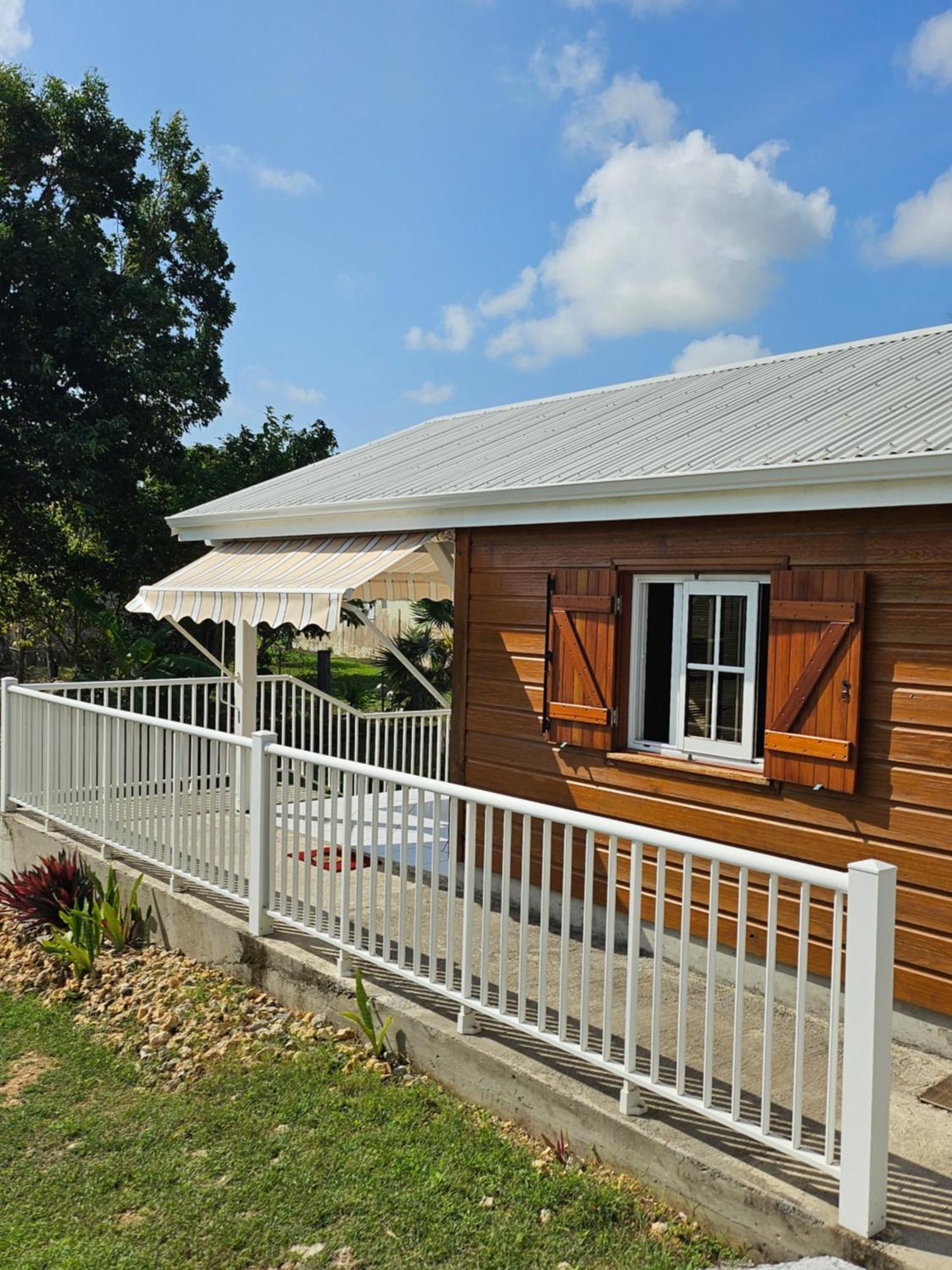 Bungalow Bo Sicrie Le Moule Exteriér fotografie